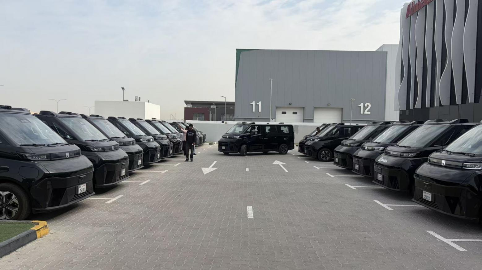 中國Robotaxi，與特斯拉、Waymo終有一戰