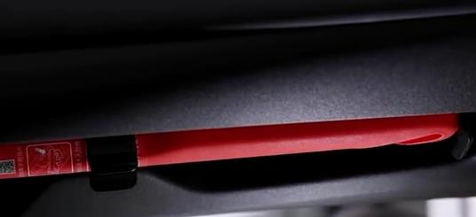 重構(gòu)內(nèi)飾豪華實(shí)用新標(biāo)桿，格拉默為SU7打造&ldquo;高得房率&rdquo;副儀表板