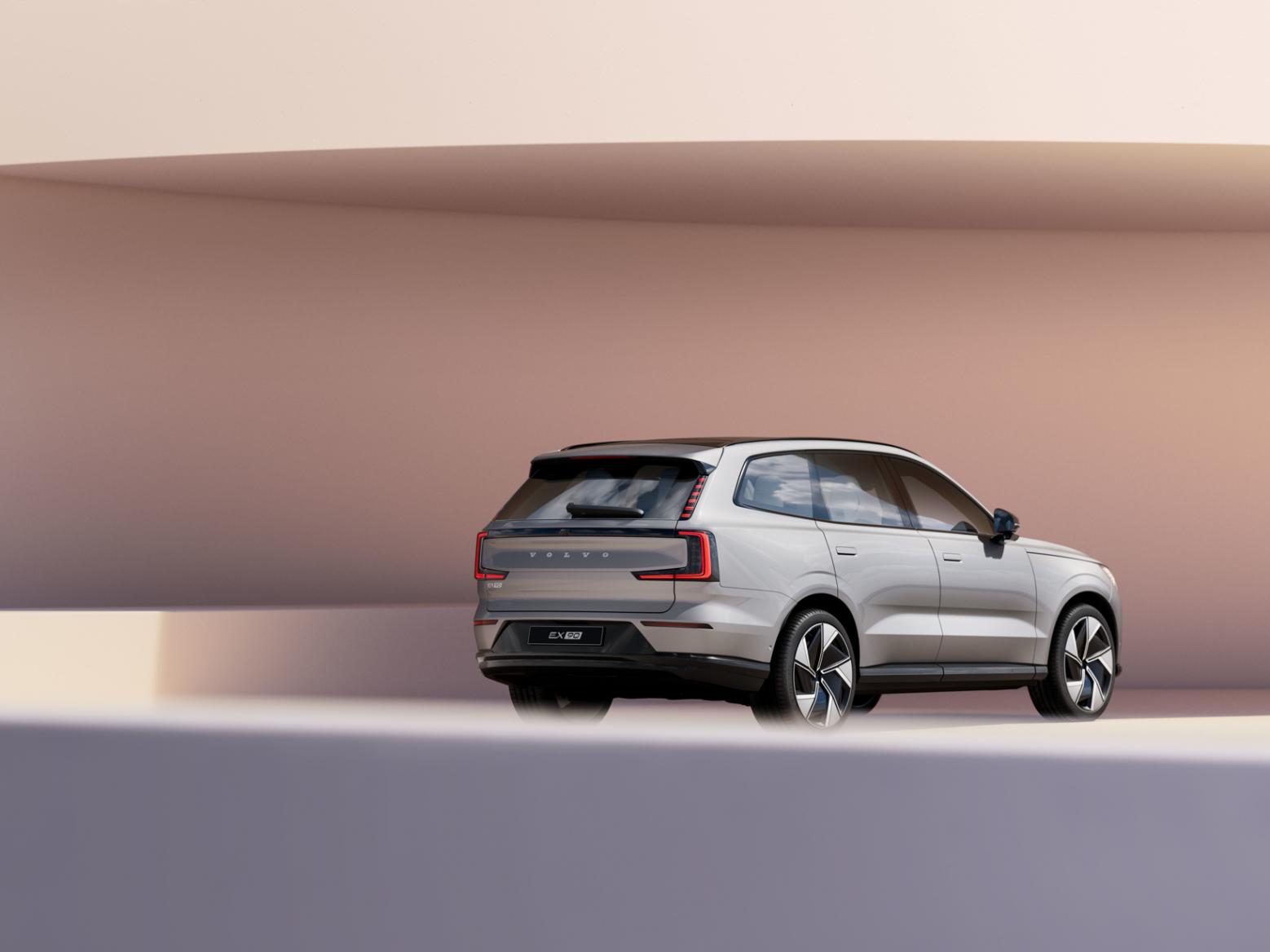 沃爾沃ES90與EX90開啟預售 XC70感恩版同步上市